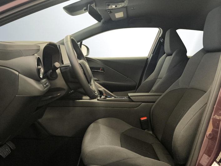 Vehicle image TOYOTA C-HR