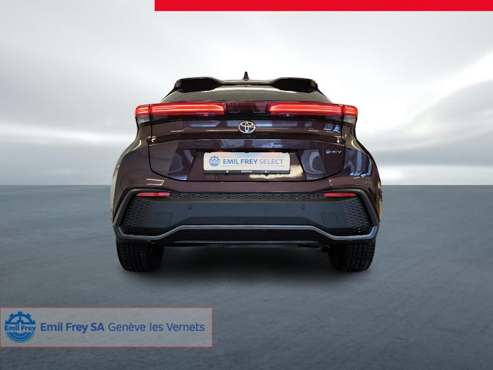 Vehicle image TOYOTA C-HR