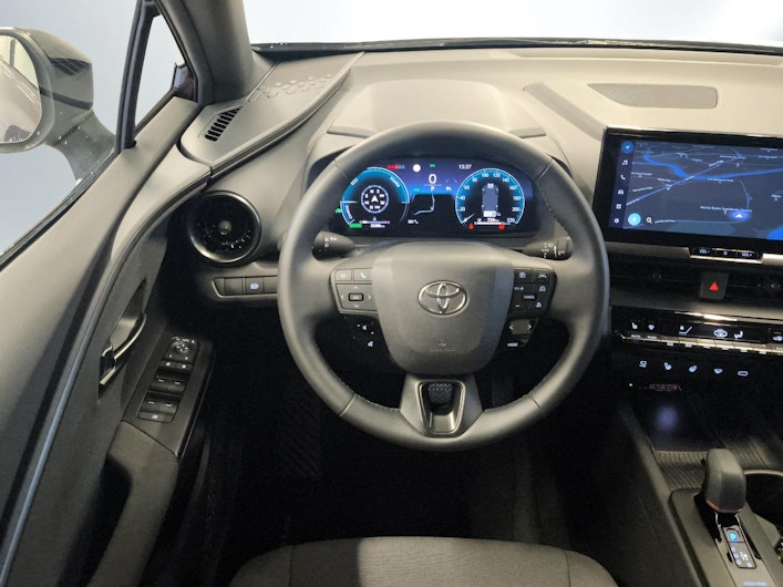 Vehicle image TOYOTA C-HR