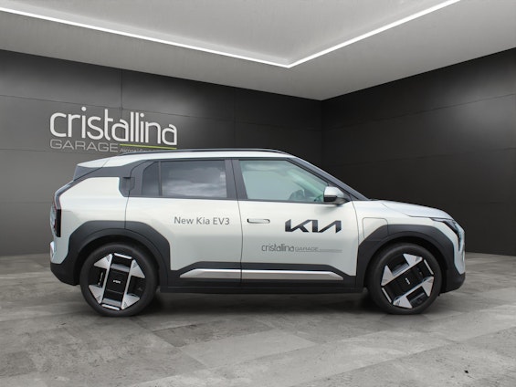 Vehicle image 4 Vehicle image 4