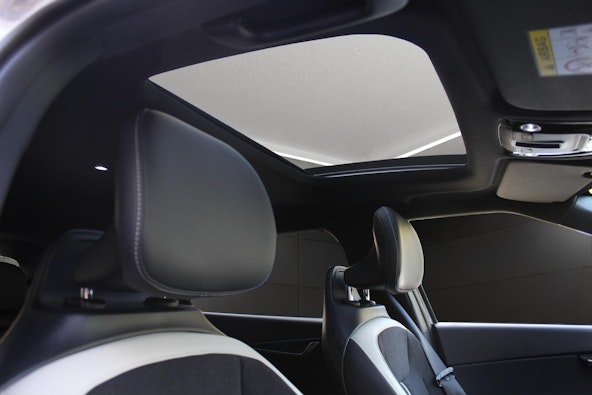 Vehicle image 11 Vehicle image 11