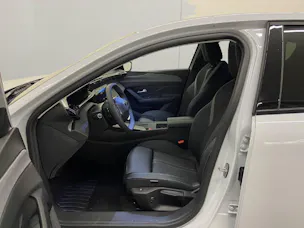 Peugeot 308 1.2 Hybrid 136 Allure
