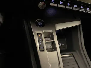Peugeot 308 1.2 Hybrid 136 Allure