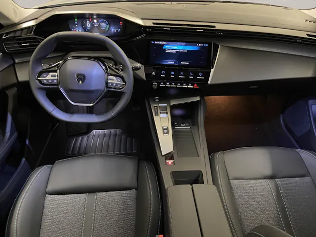 Peugeot 308 1.2 Hybrid 136 Allure