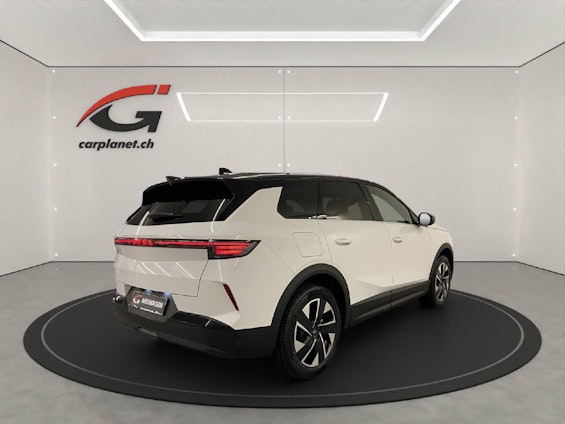 Vehicle image 3 Vehicle image 3