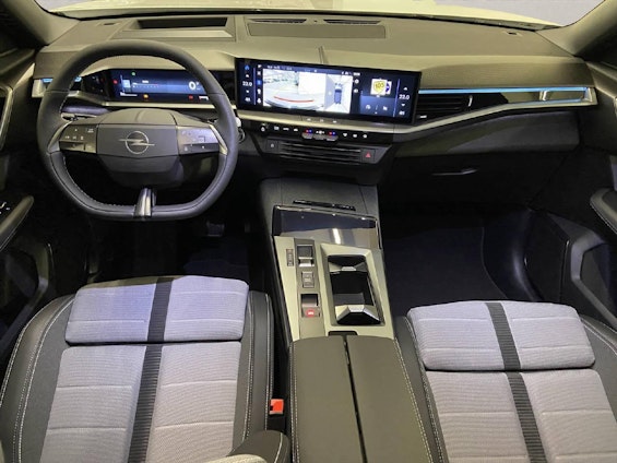 Vehicle image 5 Vehicle image 5