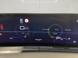 Peugeot 3008 1.2 Hybrid 136 Allure