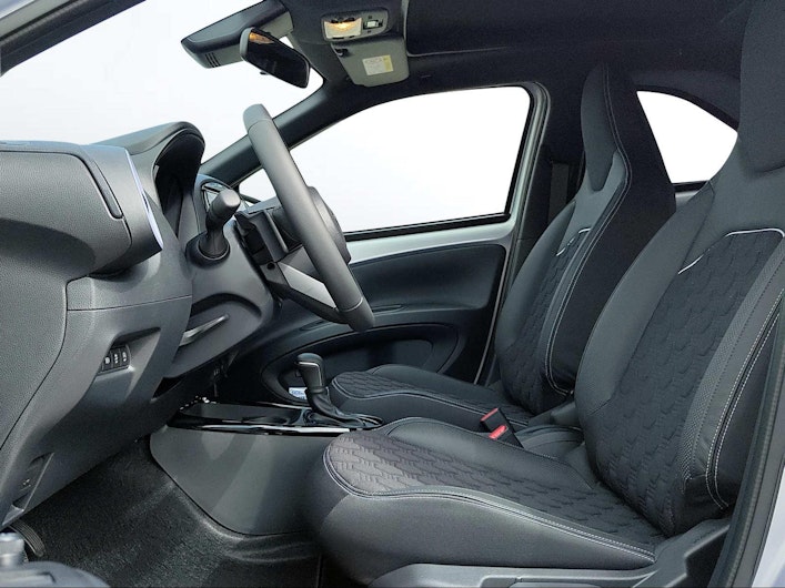 Vehicle image TOYOTA AYGO X