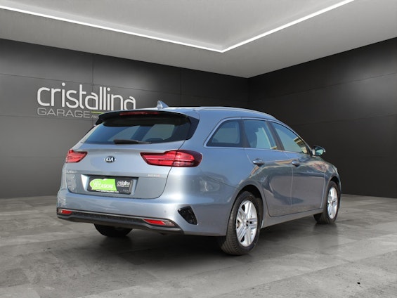 Vehicle image 3 Vehicle image 3