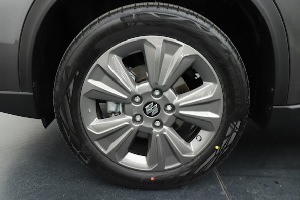 Vehicle image 8