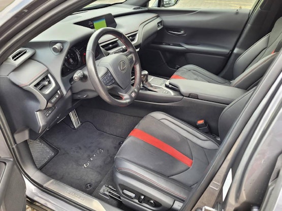 Vehicle image 8