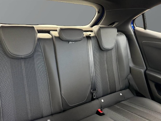 Vehicle image 13 Vehicle image 13