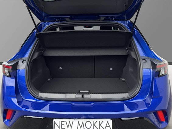 Vehicle image 4 Vehicle image 4