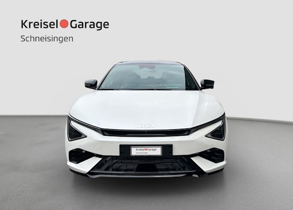 First vehicle image First vehicle image