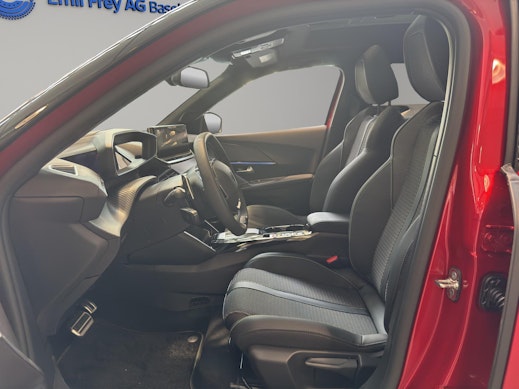 PEUGEOT 2008 1.2 Hybrid GT 1
