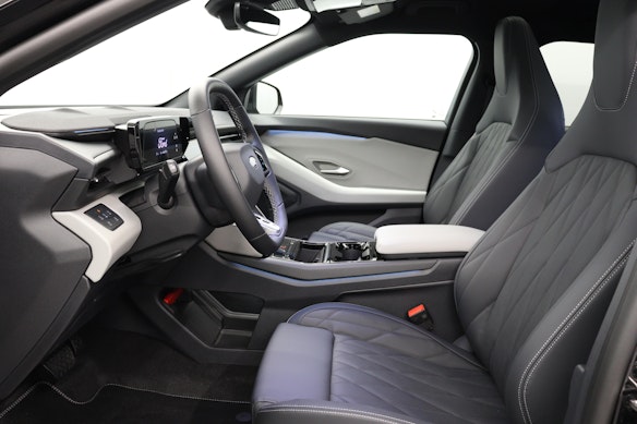 FORD Capri Extended Range Premium AWD 2