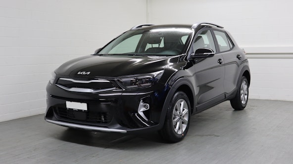 First vehicle image