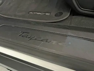 Porsche Taycan 4 Cross Turismo