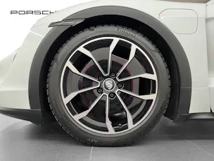 Porsche Taycan 4 Cross Turismo