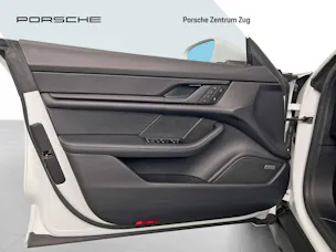 Porsche Taycan 4 Cross Turismo