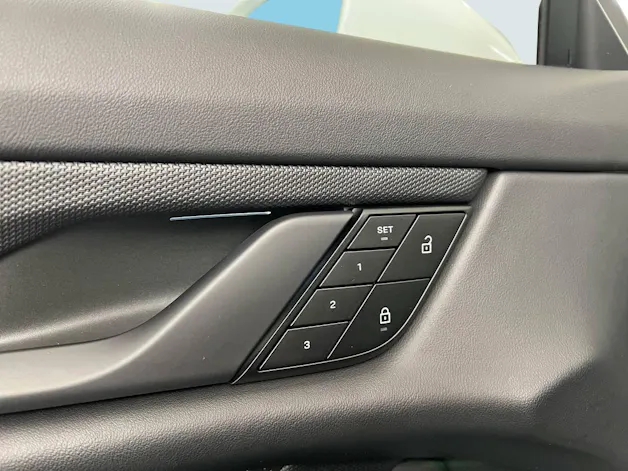 Porsche Taycan 4 Cross Turismo