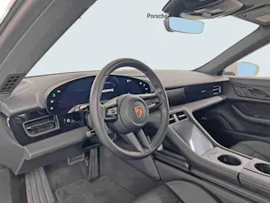 Porsche Taycan 4 Cross Turismo