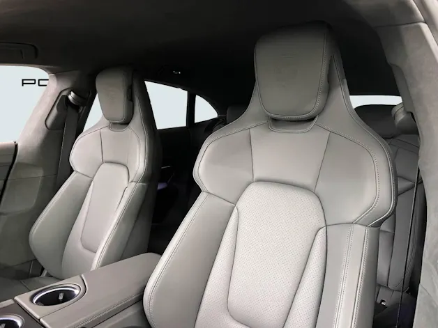 Porsche Taycan GTS Sport Turismo
