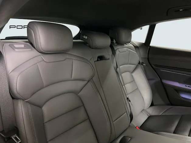 Porsche Taycan GTS Sport Turismo