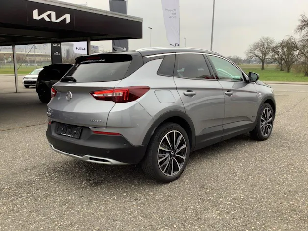 OPEL Grandland X 1.6 T PHEV Ultimate