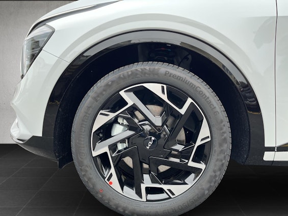 Vehicle image 26 Vehicle image 26