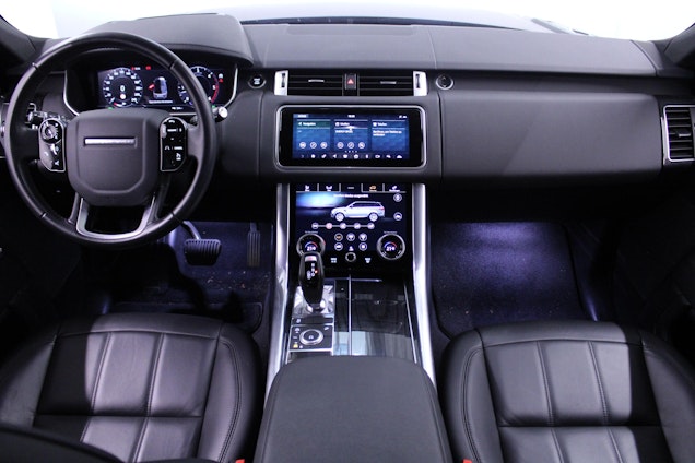 Vehicle image 9