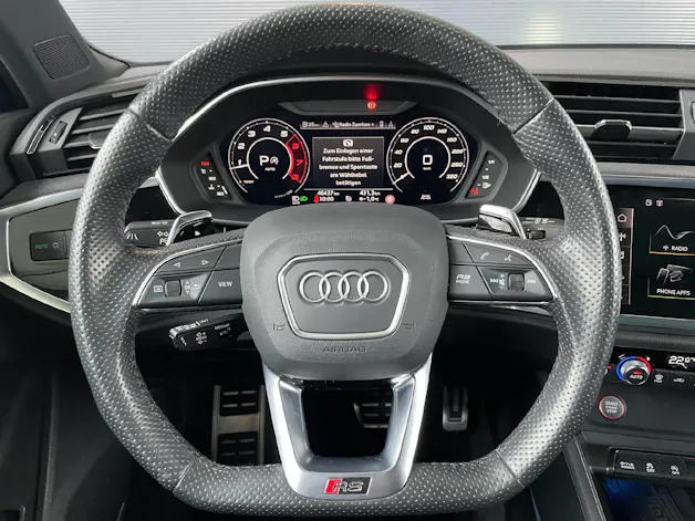 Audi RS Q3 2.5 TFSI quattro S-Tronic
