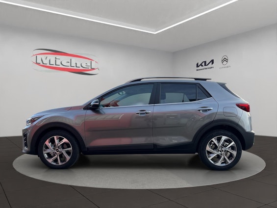 Vehicle image 2 Vehicle image 2