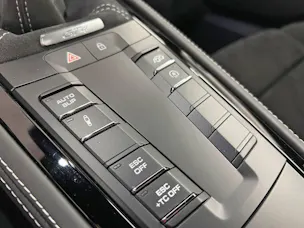 Porsche 718 Cayman GT4