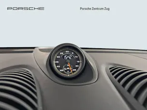 Porsche 718 Cayman GT4