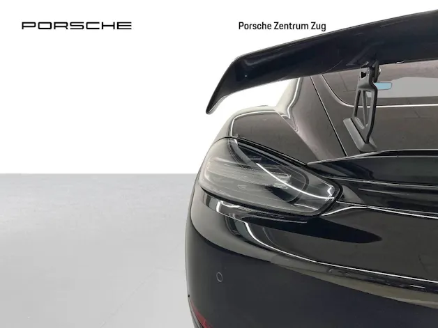 Porsche 718 Cayman GT4