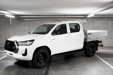 Vehicle image TOYOTA Hilux Double Cab.-Pick-up 2.4 D-4D 150 Comfort
