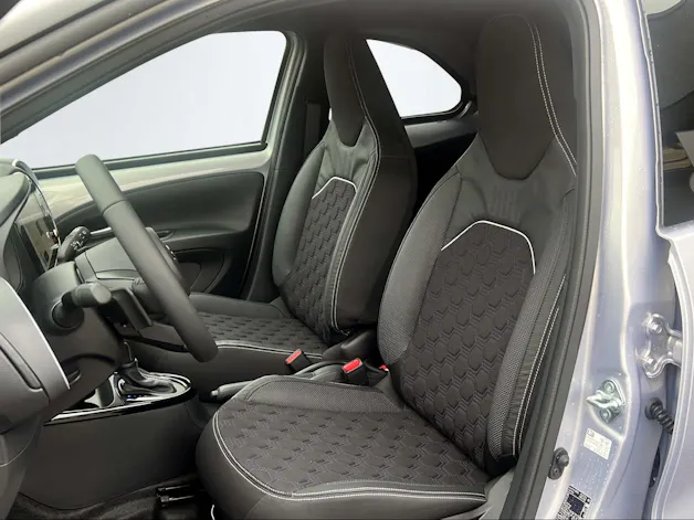 Toyota Aygo X 1.0 VVT-i JBL Edition