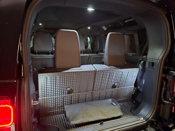 Vehicle image 13 Vehicle image 13