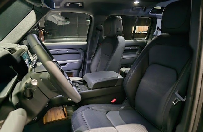 Vehicle image 17 Vehicle image 17