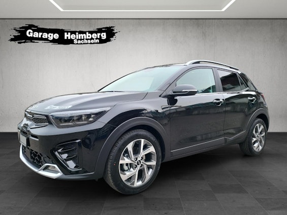 First vehicle image