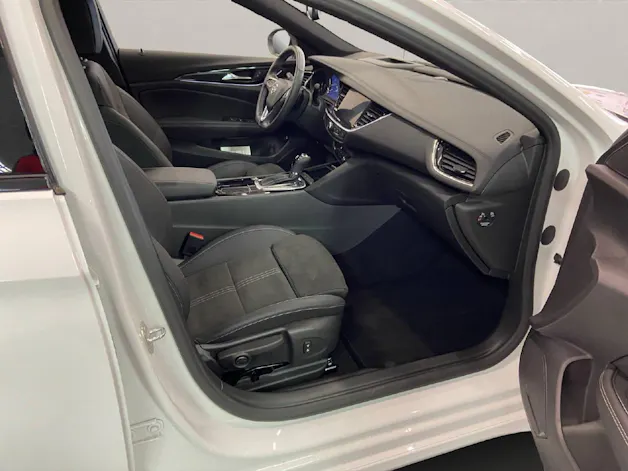 Opel Insignia Sports Tourer OPC Line Ultimate