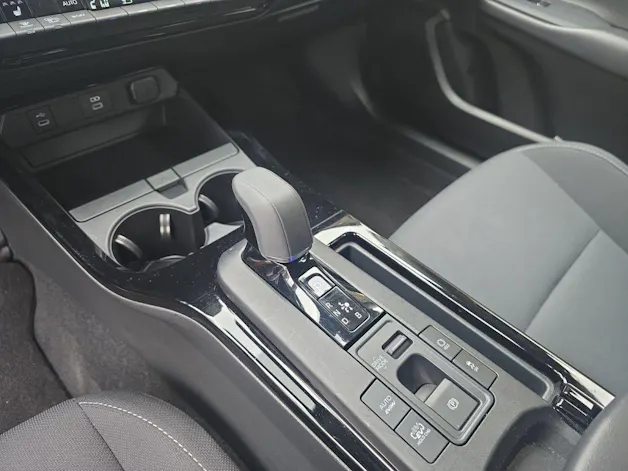 Toyota Prius 2.0 Plug-In-Hybrid Style
