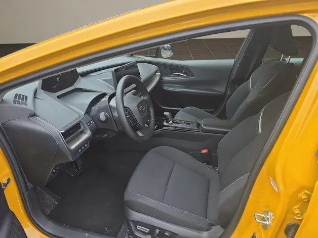 Toyota Prius 2.0 Plug-In-Hybrid Style