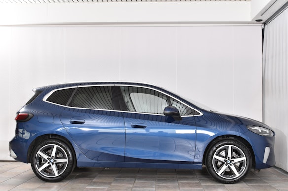 BMW 220i Active Tourer 3
