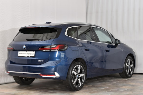 BMW 220i Active Tourer 1