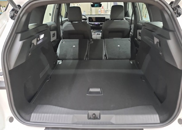 Vehicle image 12 Vehicle image 12