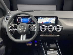 Vehicle image MERCEDES-BENZ B 250 4MATIC AMG Line