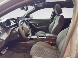 Peugeot 208 1.2 Hybrid 136 GT