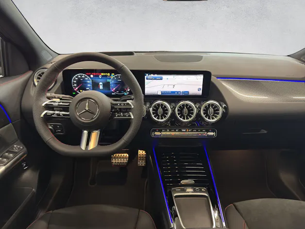 Mercedes-Benz GLA 200 AMG Line Night Star